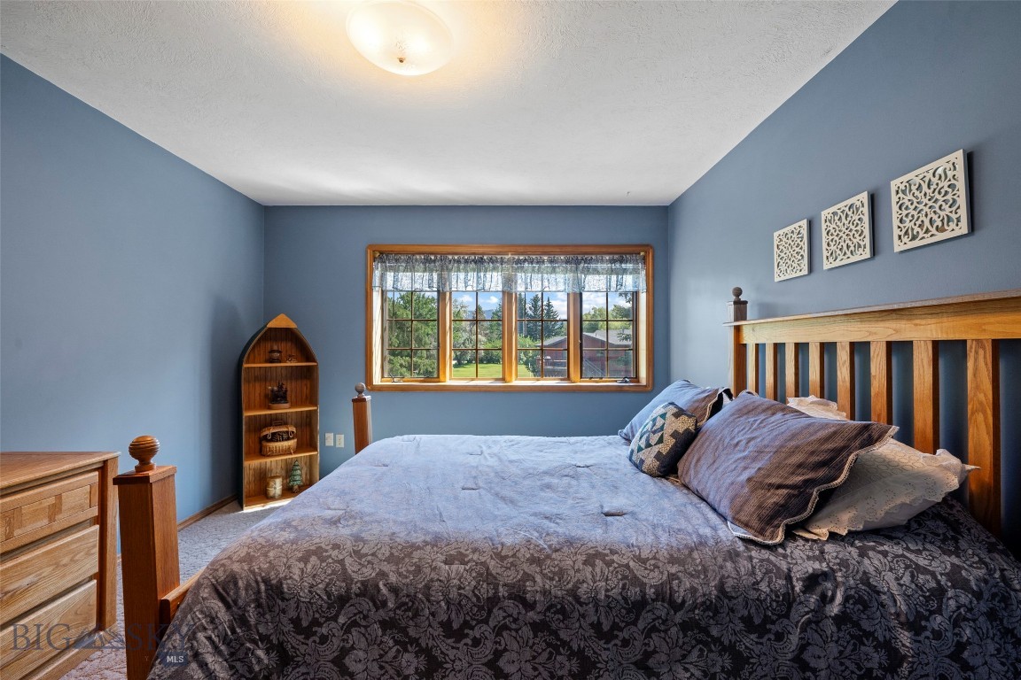 Sour Dough Creek Properties - Residential