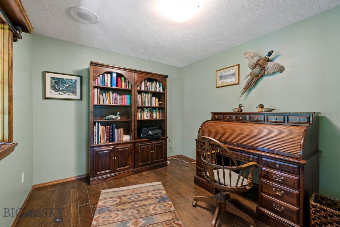 Sour Dough Creek Properties - Residential