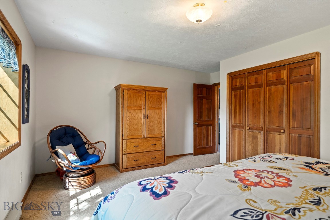 Sour Dough Creek Properties - Residential