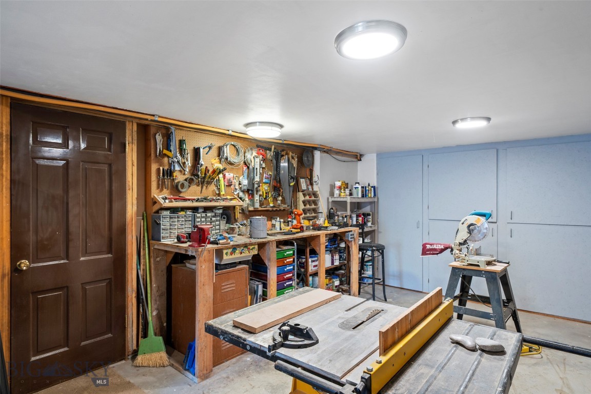 Sour Dough Creek Properties - Residential