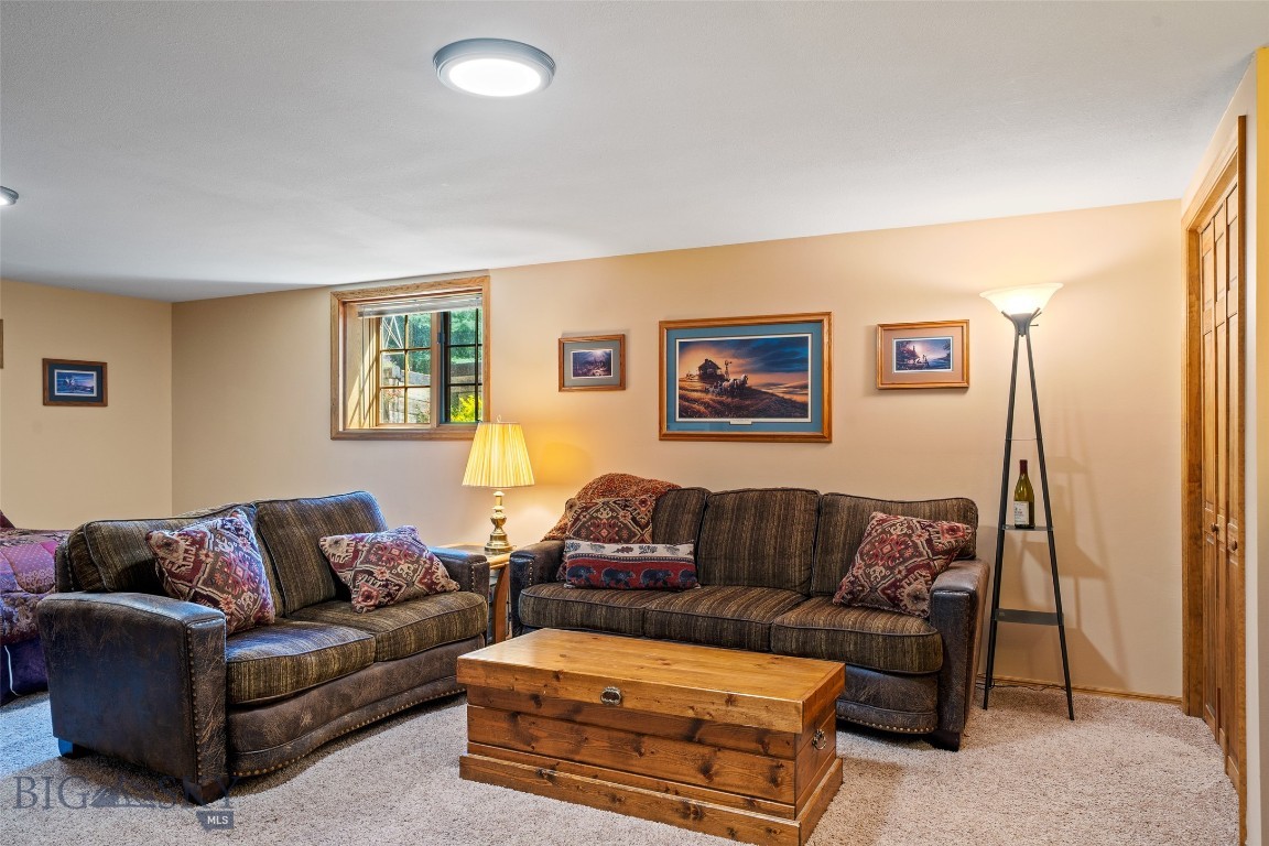 Sour Dough Creek Properties - Residential