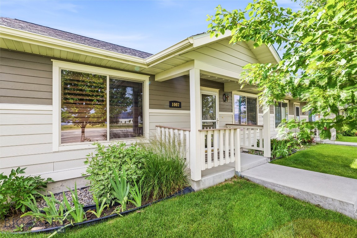 Flanders Creek - Residential