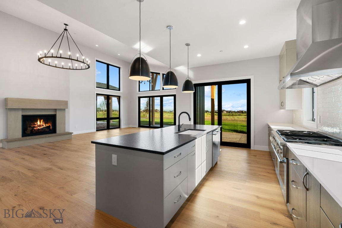Home 40 - Residential