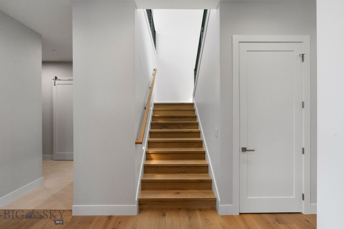 Home 40 - Residential