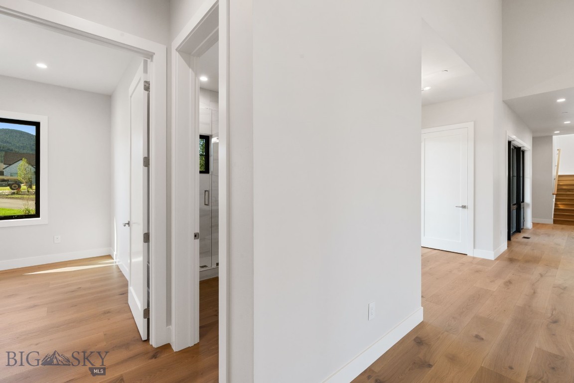 Home 40 - Residential