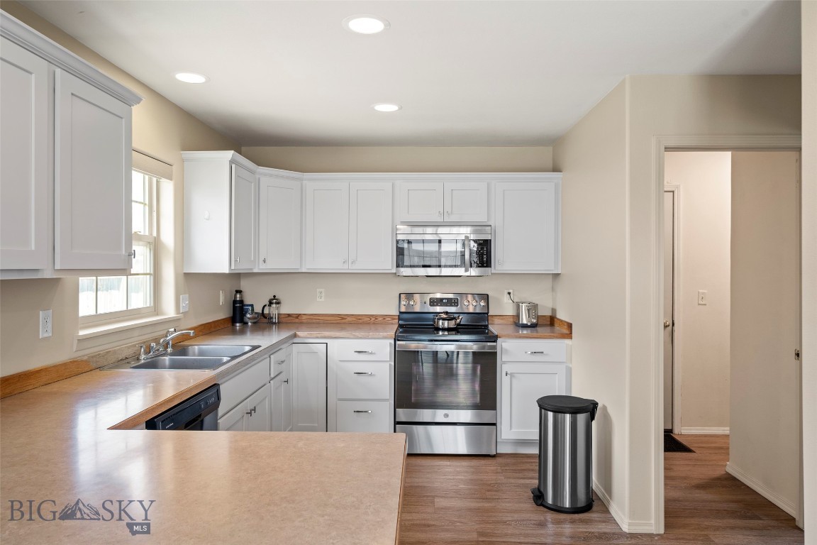 River Rock and Royal Village - Residential