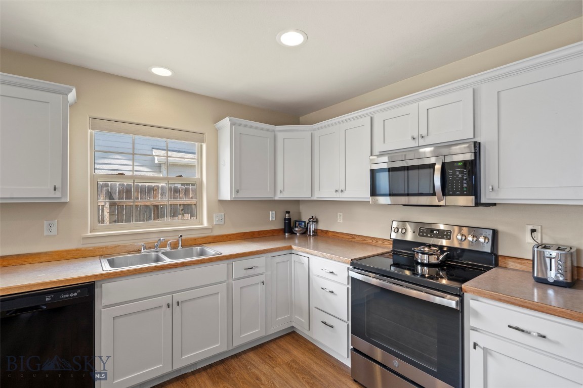 River Rock and Royal Village - Residential