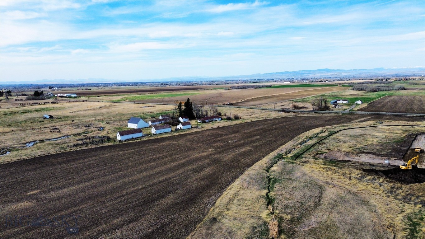 Northwest Crossing - Land