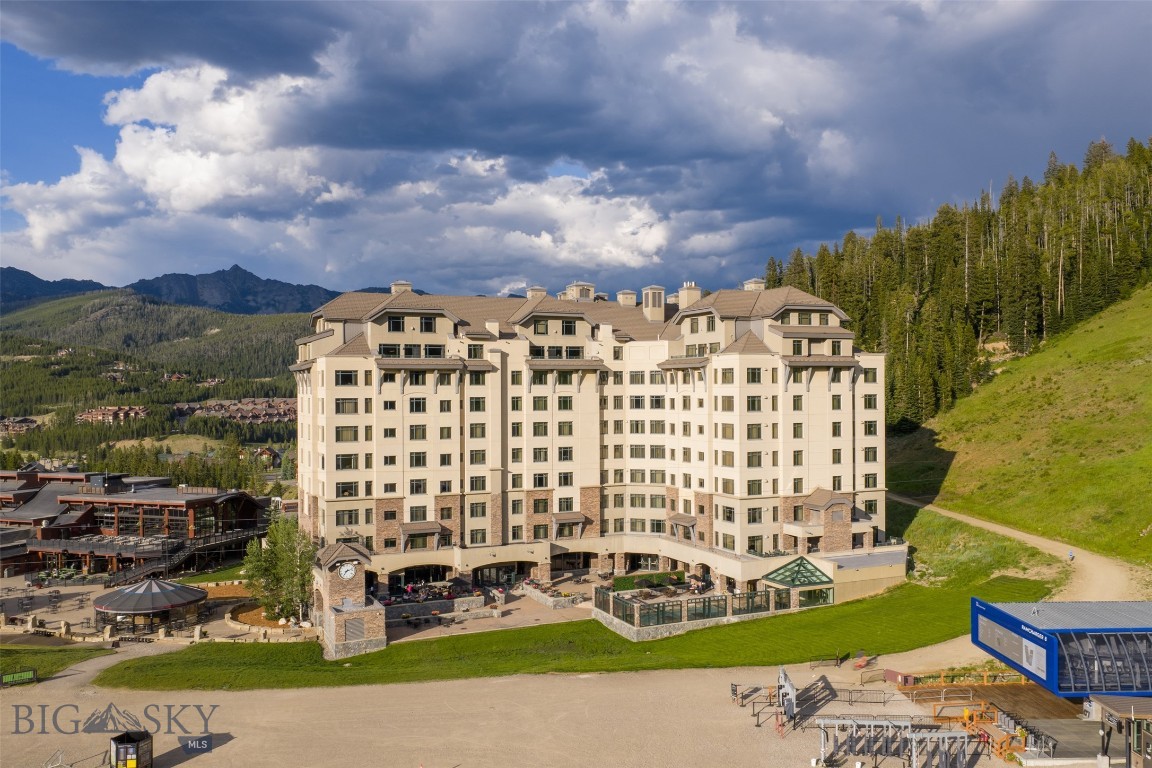 Summit Hotel Condo - Residential