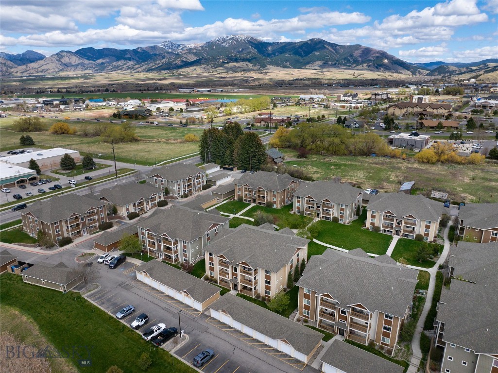 Baxter Springs Condo - Residential