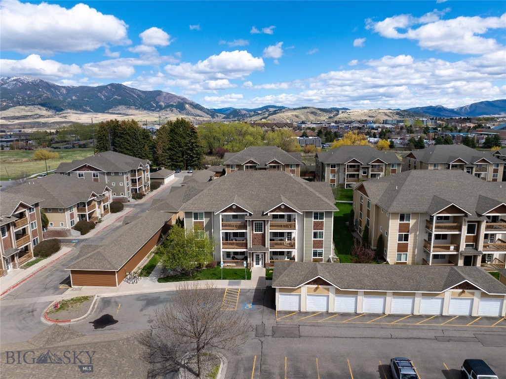 Baxter Springs Condo - Residential