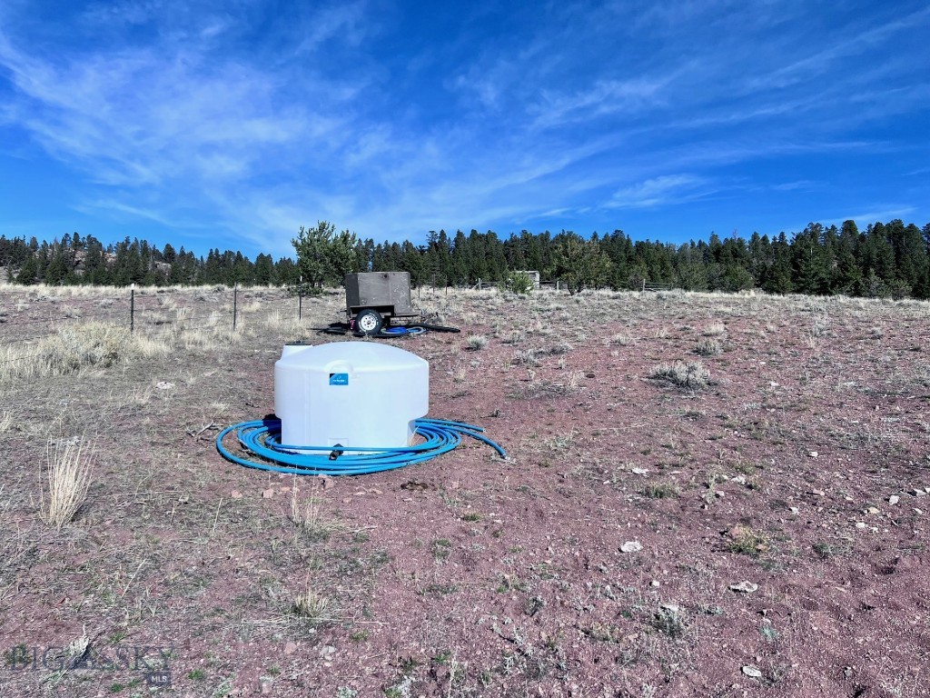 Yellowstone Basin Properties - Land