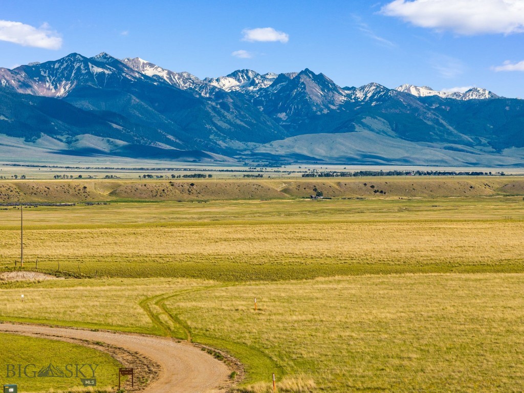 Pronghorn Meadows - Land