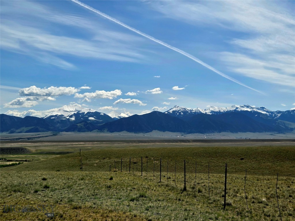 Pronghorn Meadows - Land