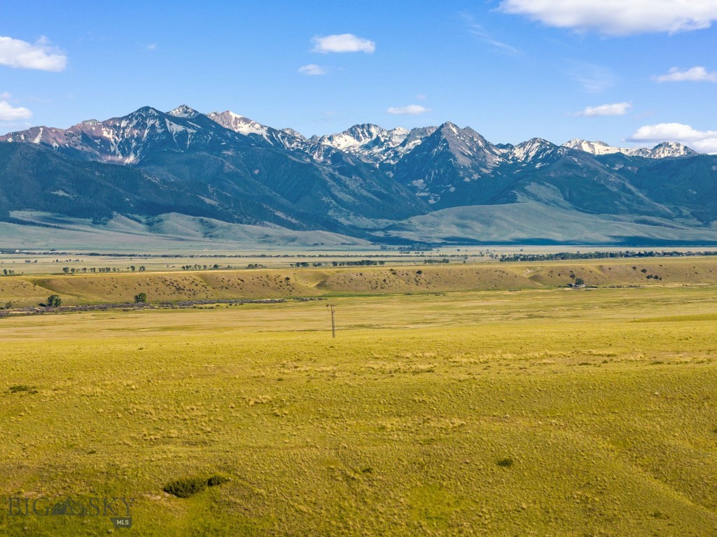 Pronghorn Meadows - Land