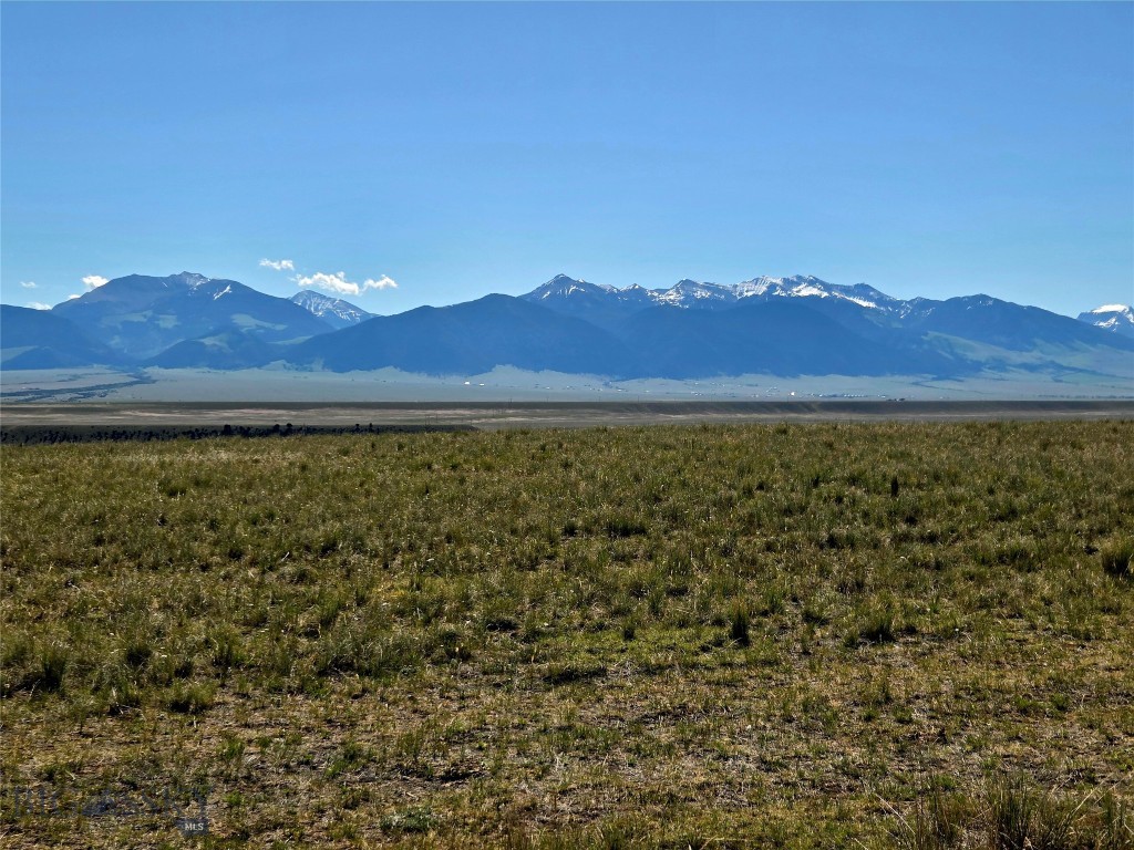Pronghorn Meadows - Land