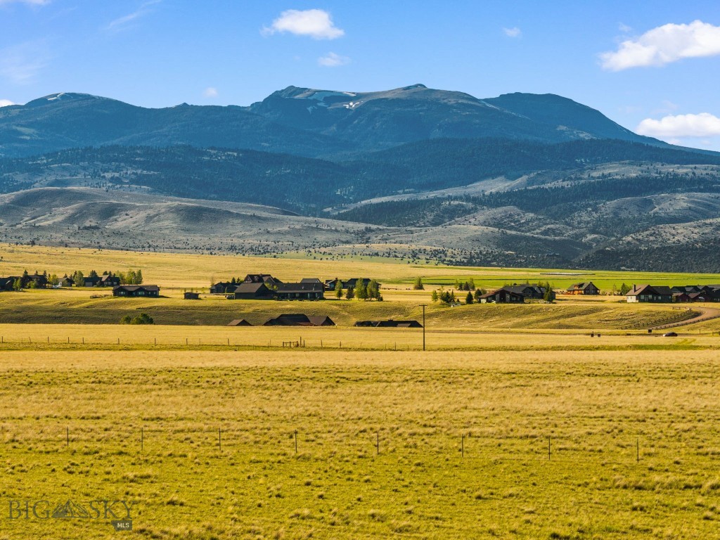 Pronghorn Meadows - Land