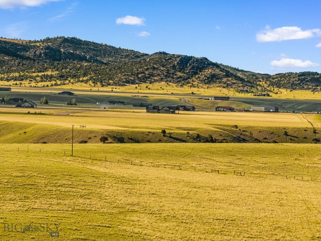 Pronghorn Meadows - Land