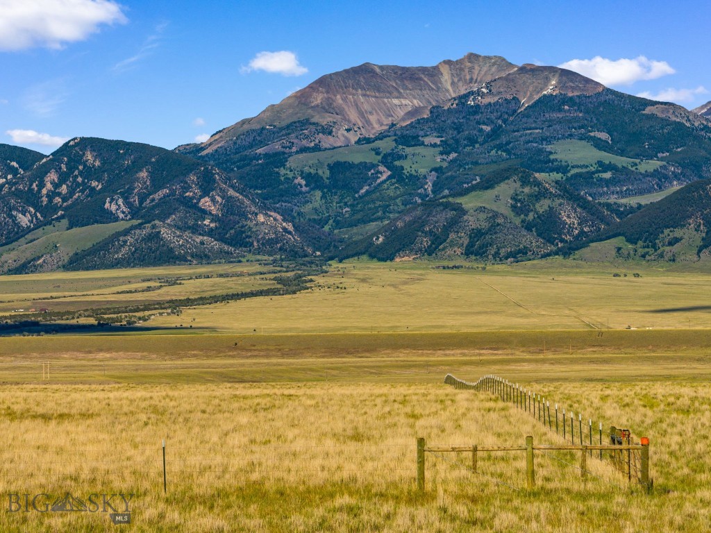 Pronghorn Meadows - Land