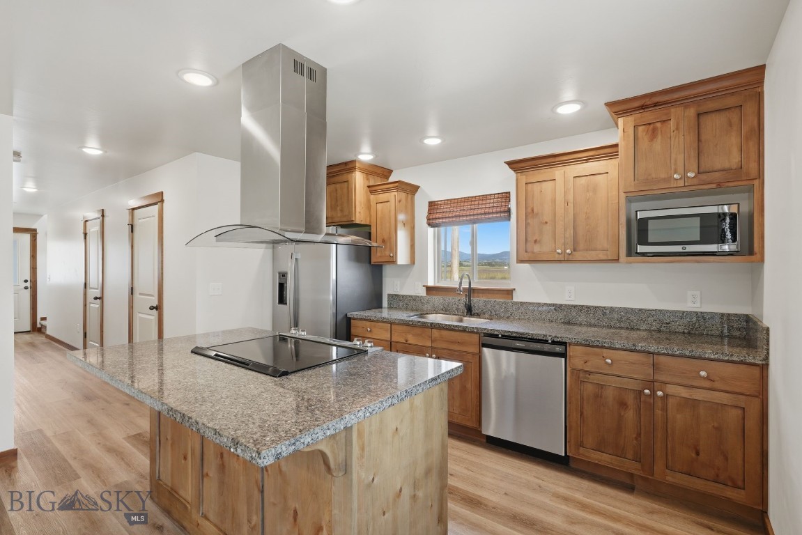 Just minutes from Montana State University, this well-maintained Southbridge condominium offers an exceptional location with convenient access to campus, Bozeman Health, the Museum of the Rockies, downtown Bozeman, and miles of trails and outdoor recreation. The open-concept main level features granite countertops, hickory cabinetry, stainless steel appliances, a spacious living and dining area, and a convenient half bath. Upstairs, the primary suite offers a walk-in closet and private en-suite bath, while two additional bedrooms and a full bathroom provide flexible living space. Combining low-maintenance living with an unbeatable location, this is an outstanding opportunity in one of Bozeman