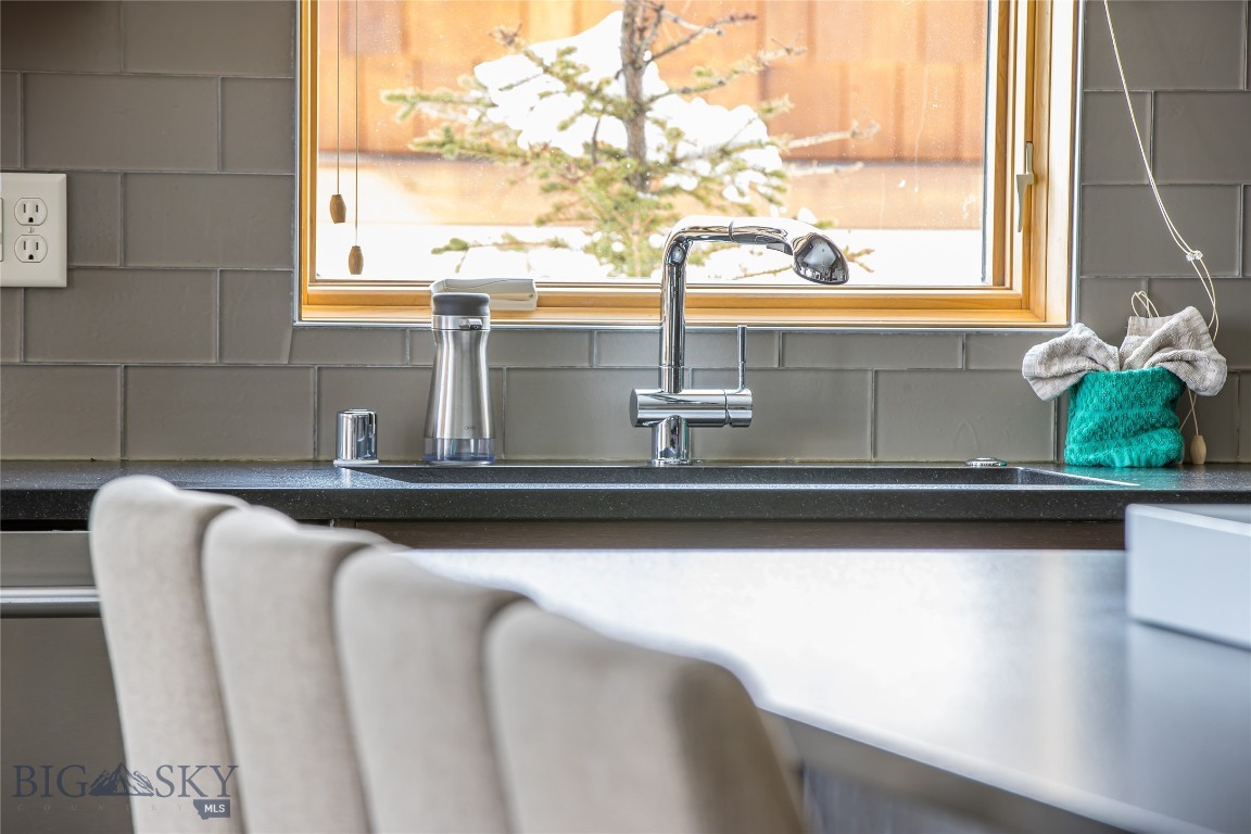 Black Eagle Lodge Condo - Residential