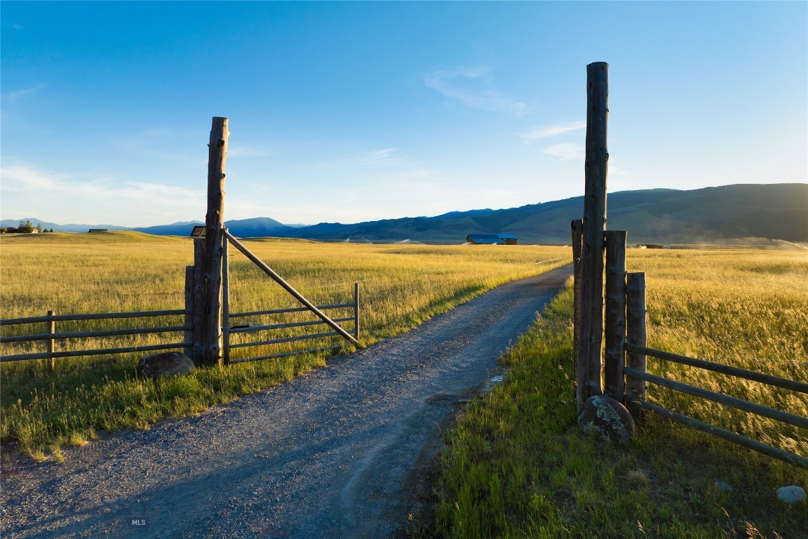 Yellowstone Trails Ranch - Residential