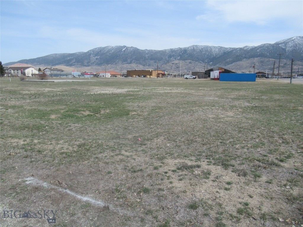 This 4.37-acre parcel fronts Longfellow Street to the South and Paxson Avenue to the West. Just 1/2 block off Harrison Avenue, this parcel has unlimited potential. Priced at $12 per sf.