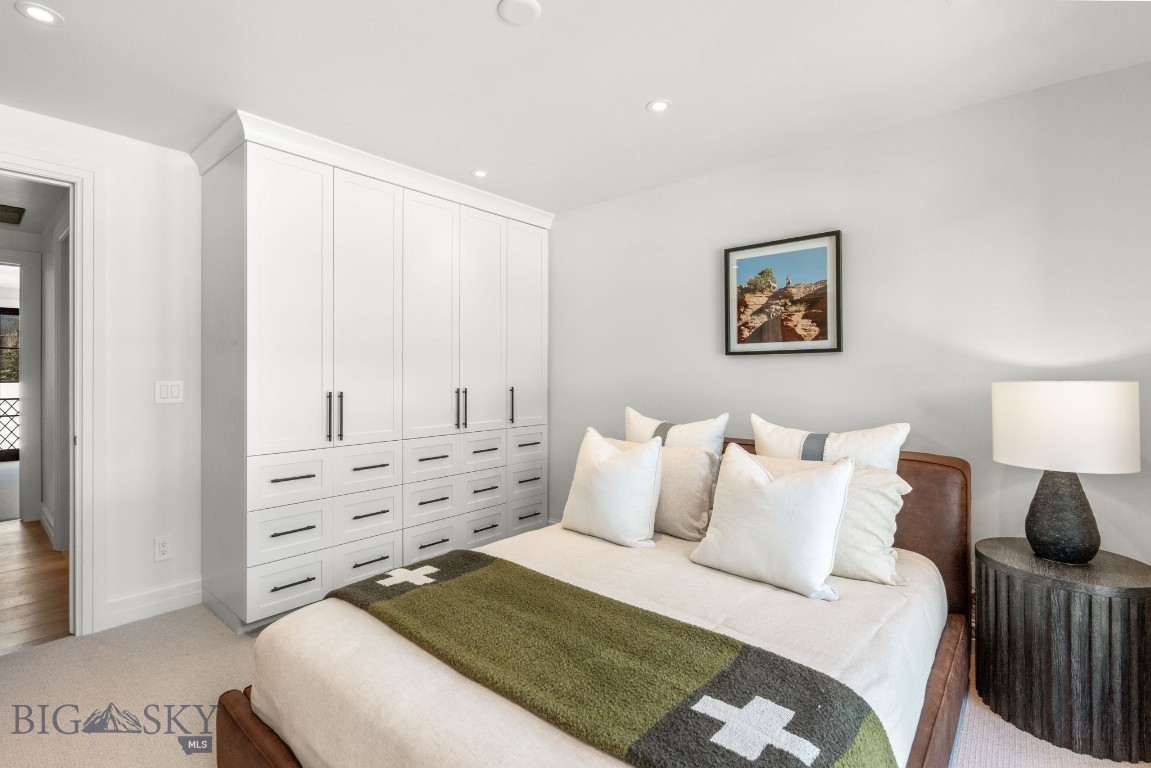 Yellowtail Residences Condominiums - Residential