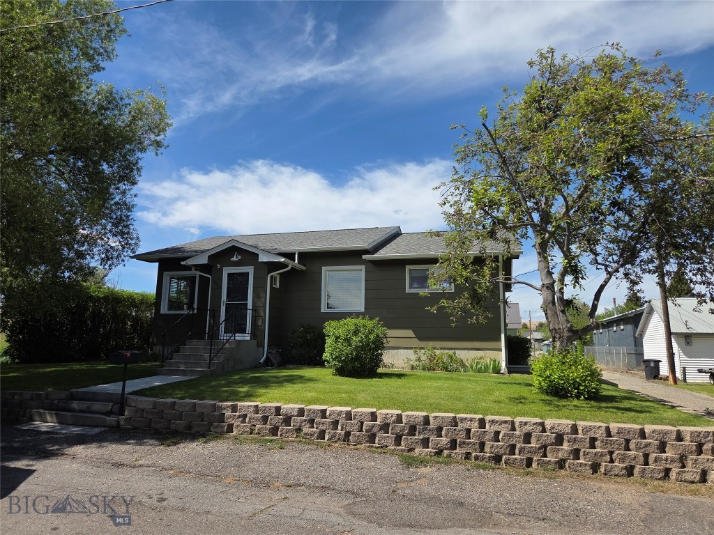Well-maintained and recently updated, this inviting home offers 3 bedrooms and 2 bathrooms in a convenient location close to shopping, schools, and everyday amenities. Recent improvements include a remodeled basement featuring a spacious primary bedroom and a brand-new bathroom, providing additional comfort and functionality.

Enjoy easy access to the nearby walking path, perfect for daily strolls, exercise, or enjoying the outdoors. With its thoughtful updates, comfortable living spaces, and desirable location, this home is ideal for first-time buyers, growing families, or anyone looking for a move-in-ready property.