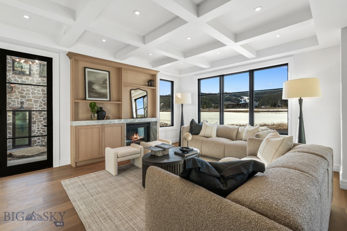 Yellowtail Residences Condominiums - Residential