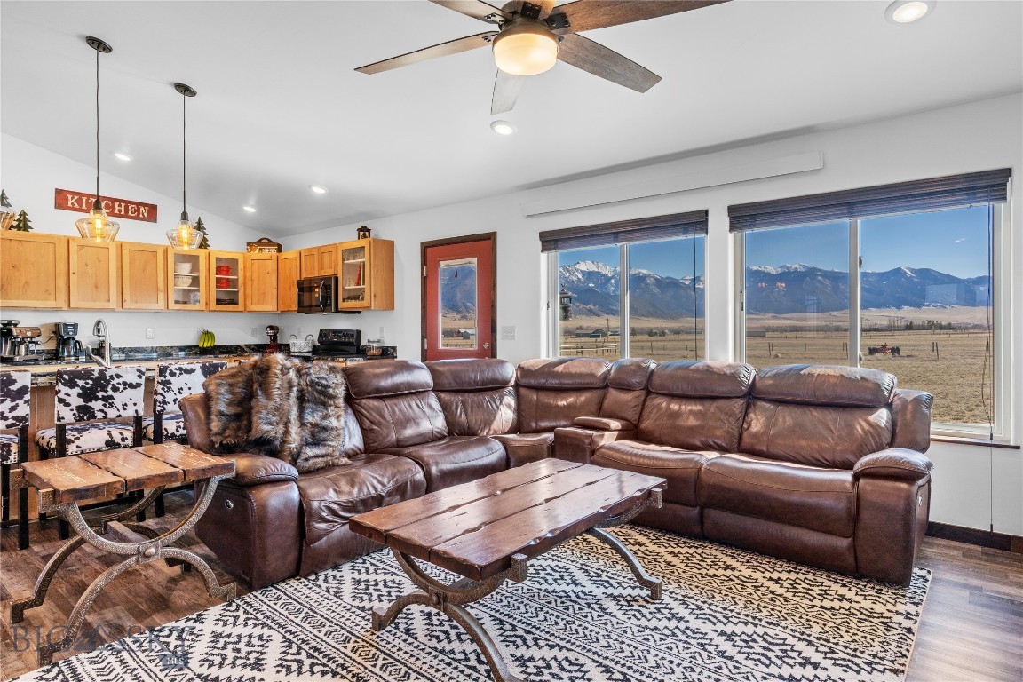 Valley Meadows - Whitehall - Residential