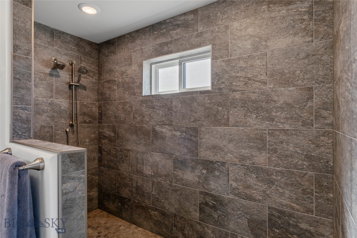Valley Meadows - Whitehall - Residential