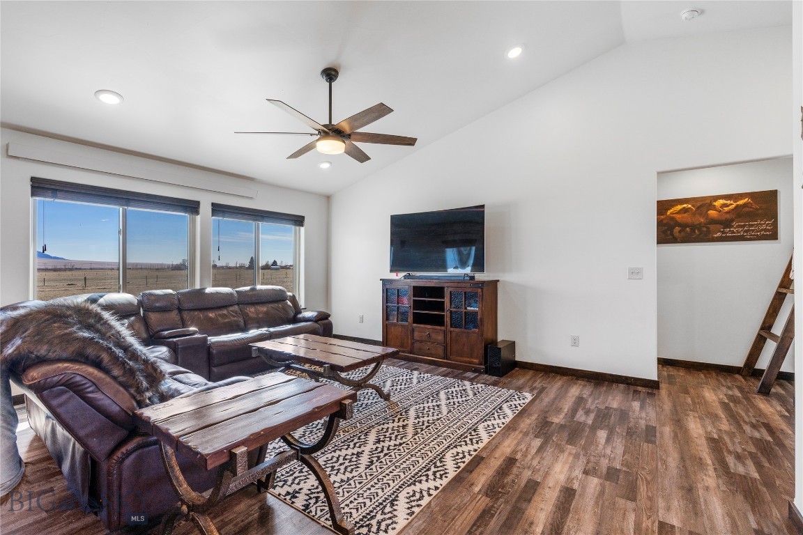Valley Meadows - Whitehall - Residential