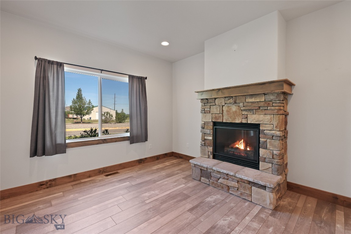 Laurel Glen - Residential
