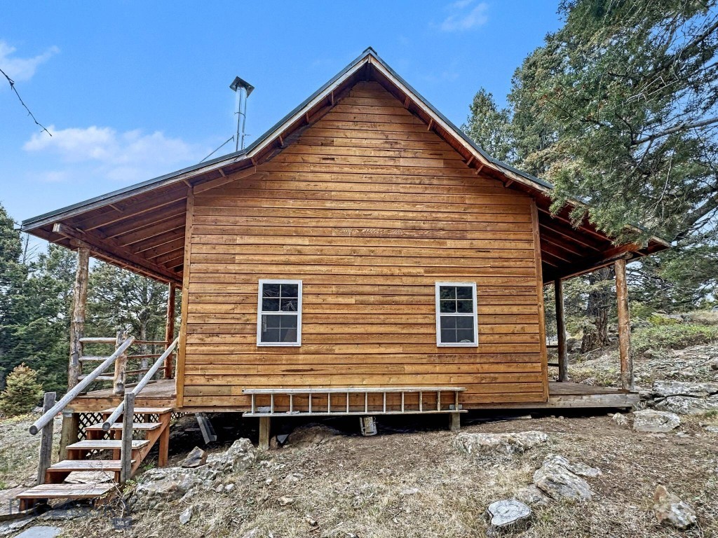 Shining Mountain Unit III - Residential