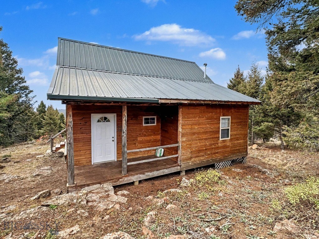 Shining Mountain Unit III - Residential