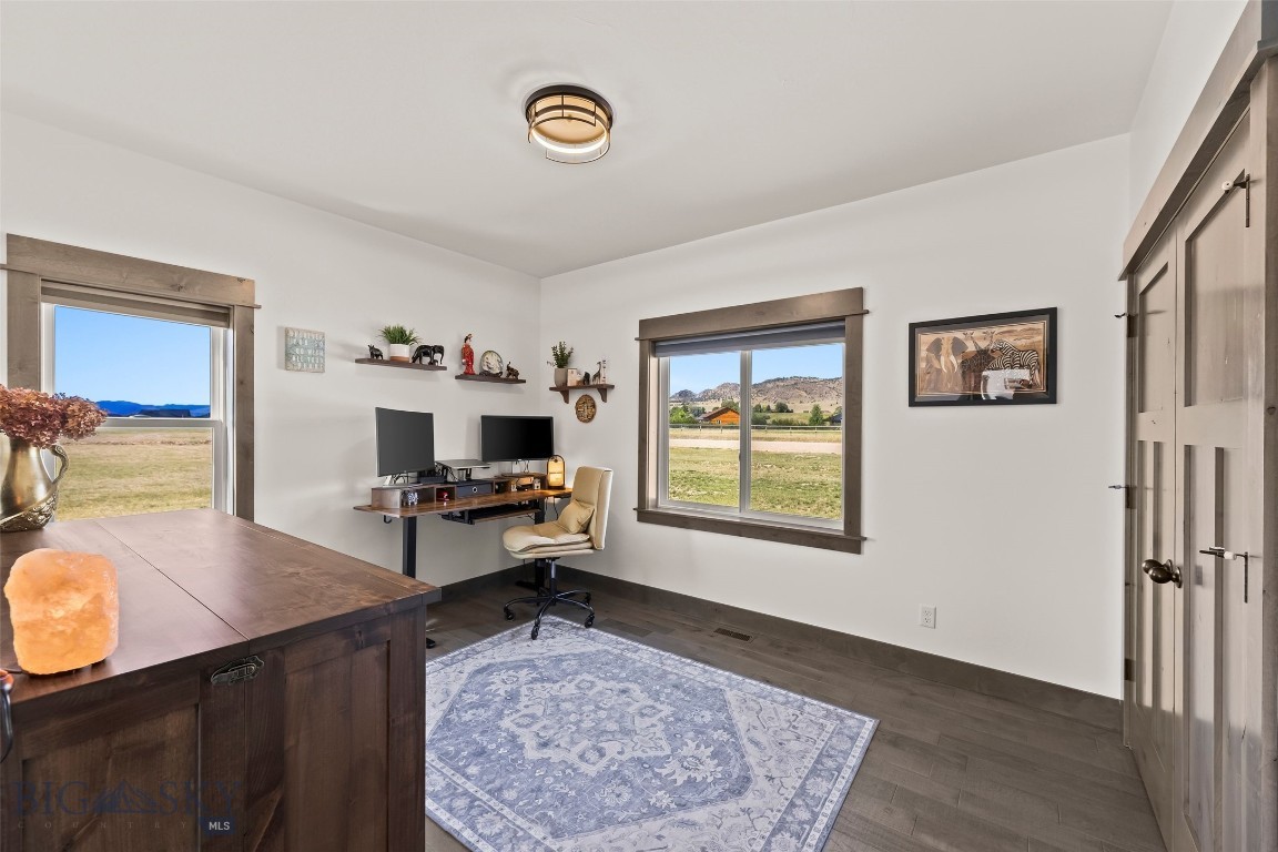 Sky View in Ennis - Residential