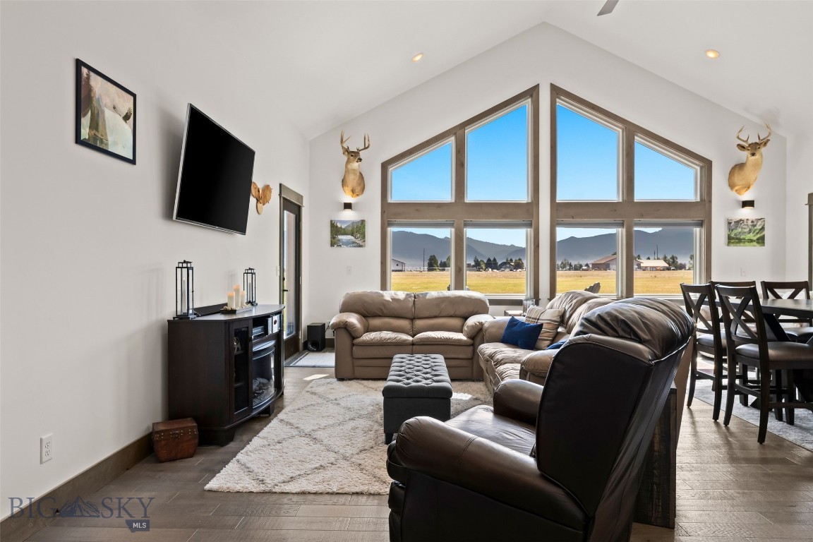 Sky View in Ennis - Residential