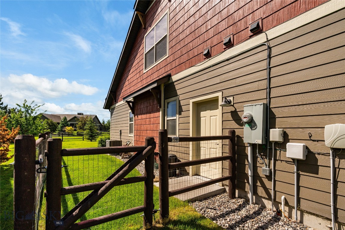 Middle Creek Parklands - Residential