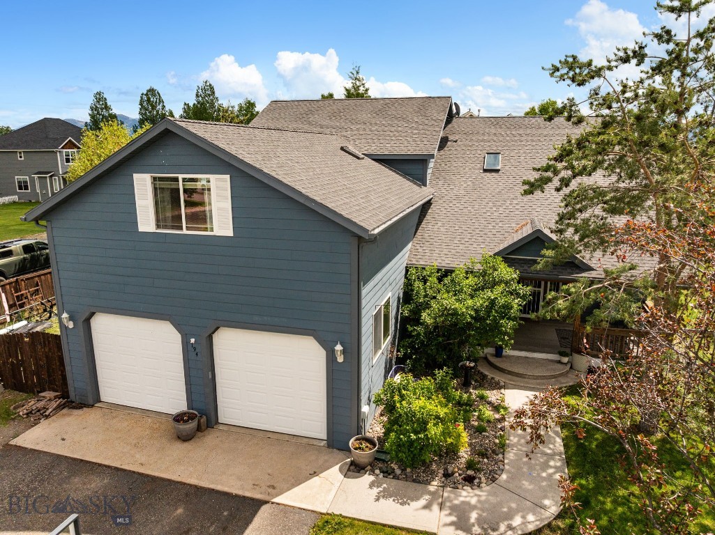 Four Dot Meadows - Residential