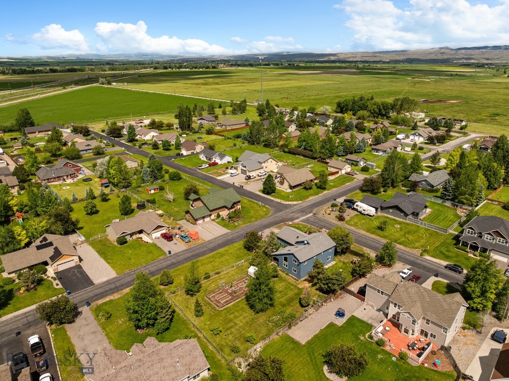 Four Dot Meadows - Residential