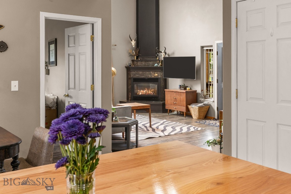 Four Dot Meadows - Residential