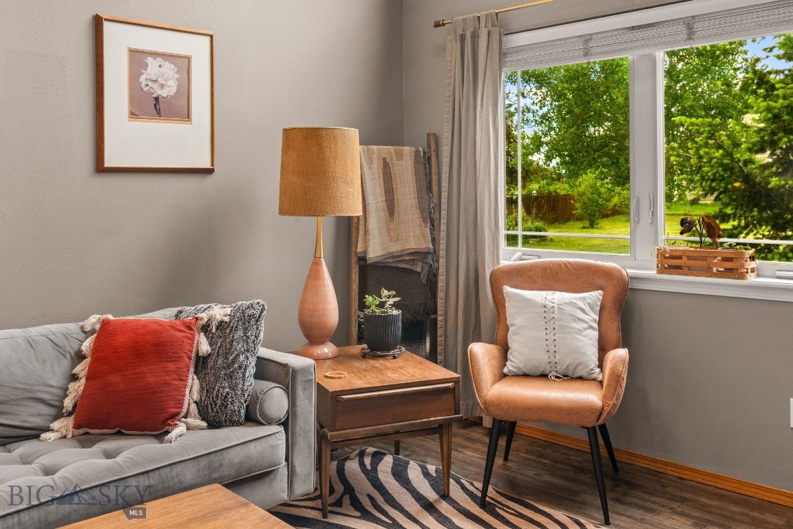 Four Dot Meadows - Residential