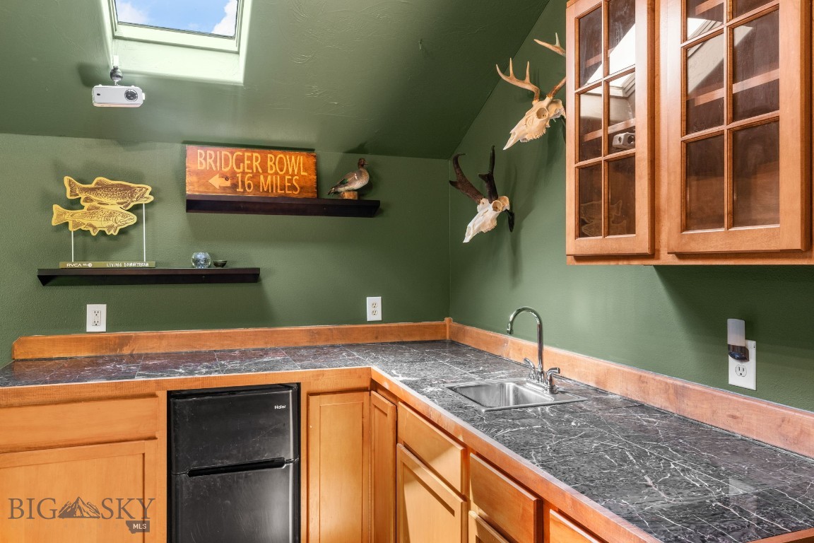 Four Dot Meadows - Residential