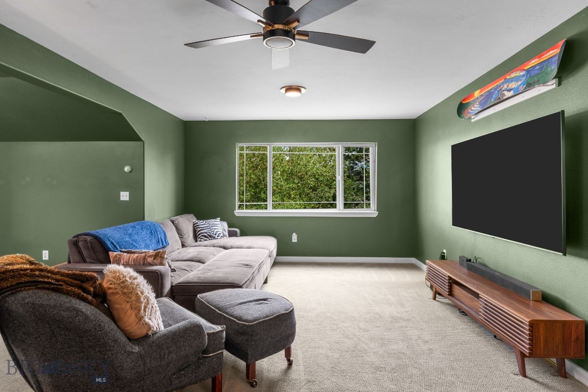 Four Dot Meadows - Residential