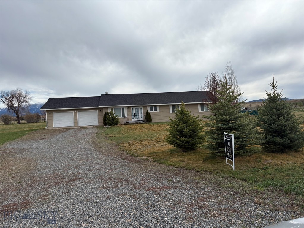 Lazy Acres - Residential