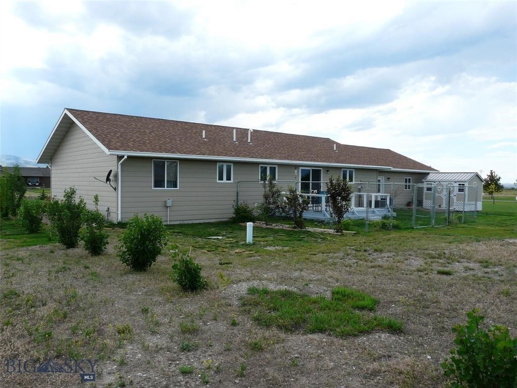 Lazy Acres - Residential
