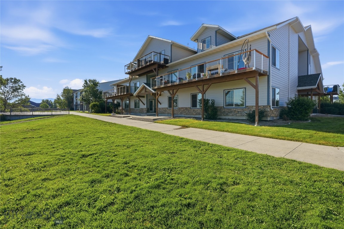 River Rock and Royal Village - Residential