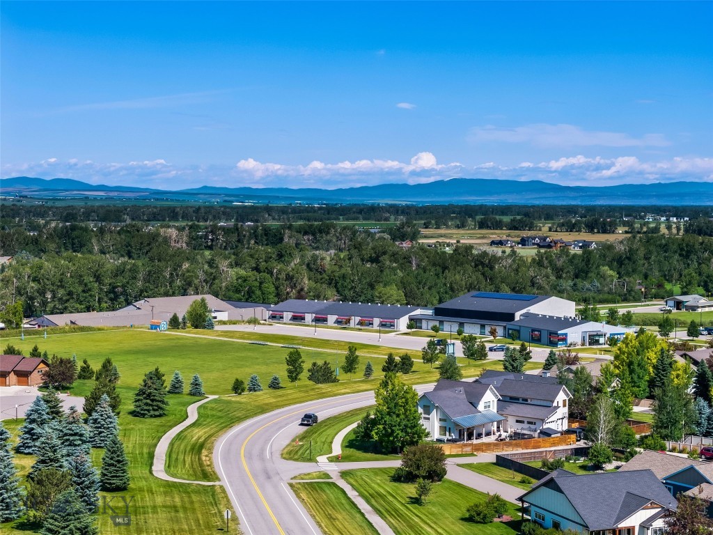 Middle Creek Parklands - Residential