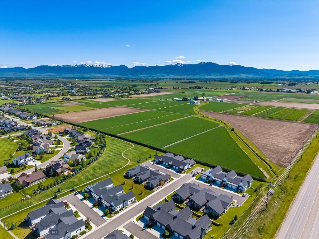 Middle Creek Parklands - Residential